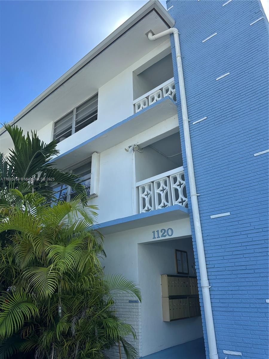 GOLDEN KEY CONDO, THE - Residential