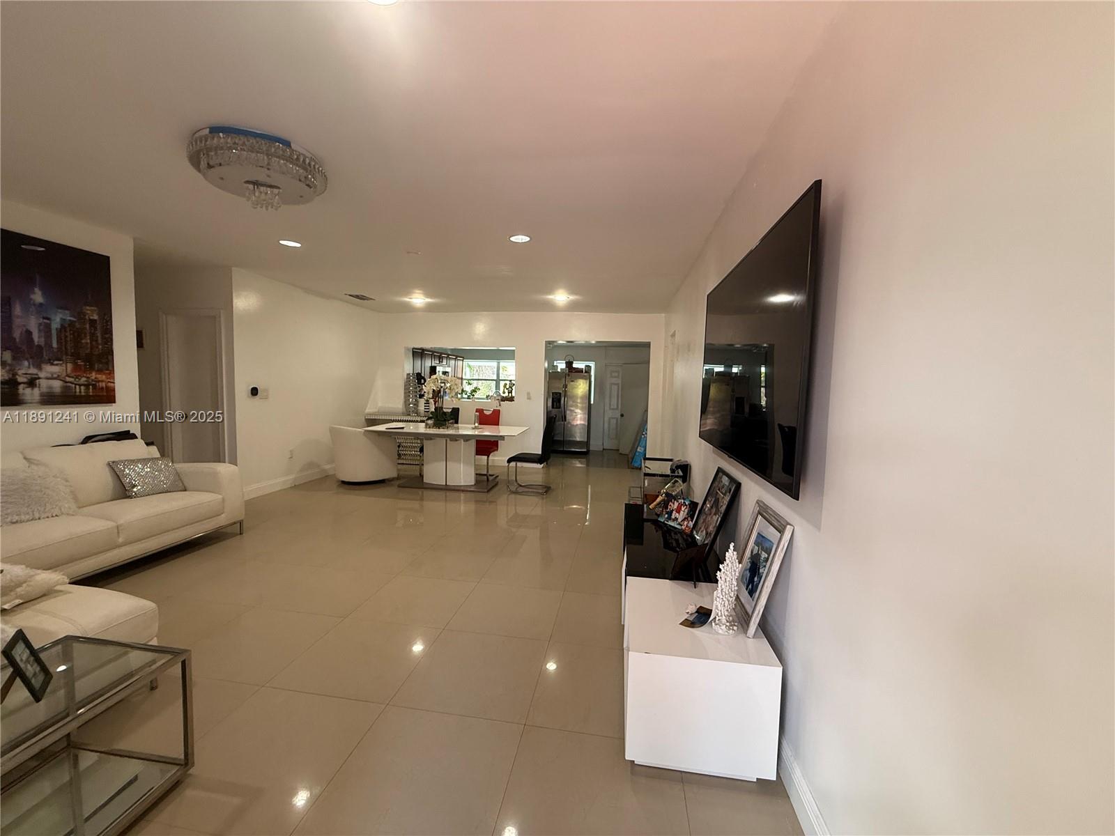 FULFORD BY THE SEA SEC I - Residential Lease