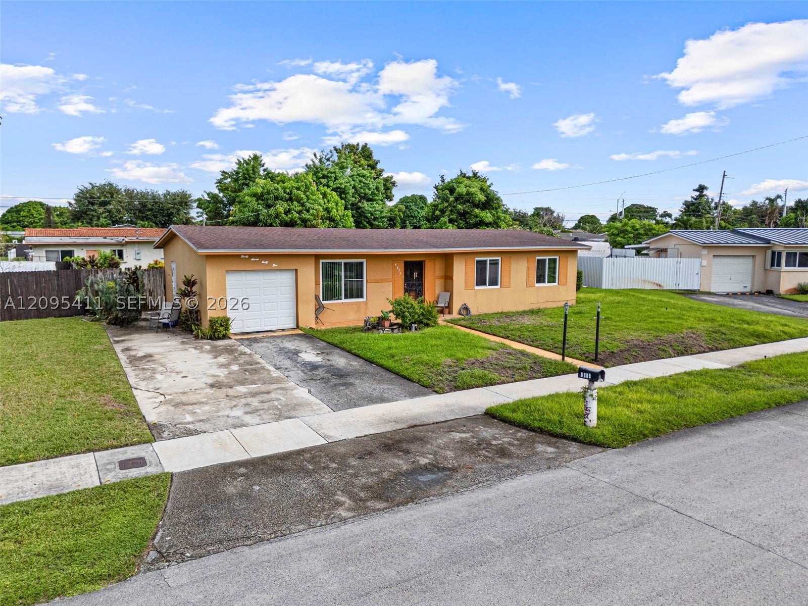 3745 NW 193rd Ter