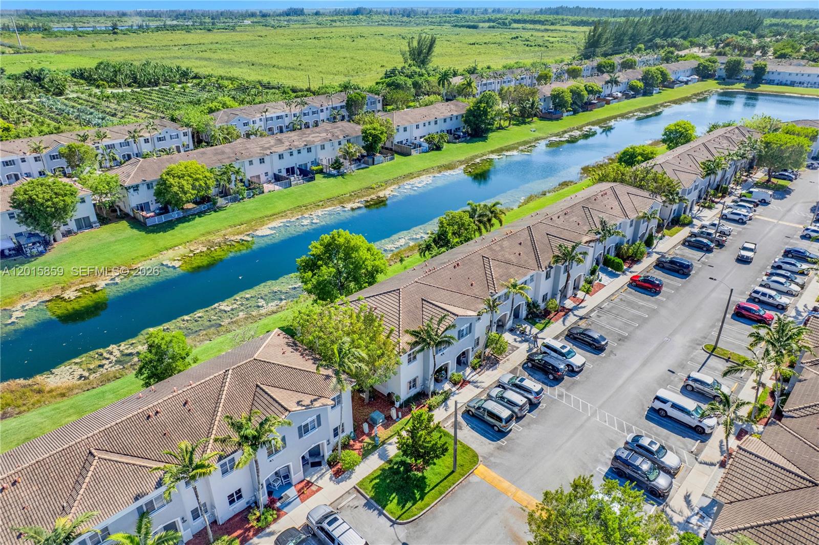 VENETIA GROVE - Residential