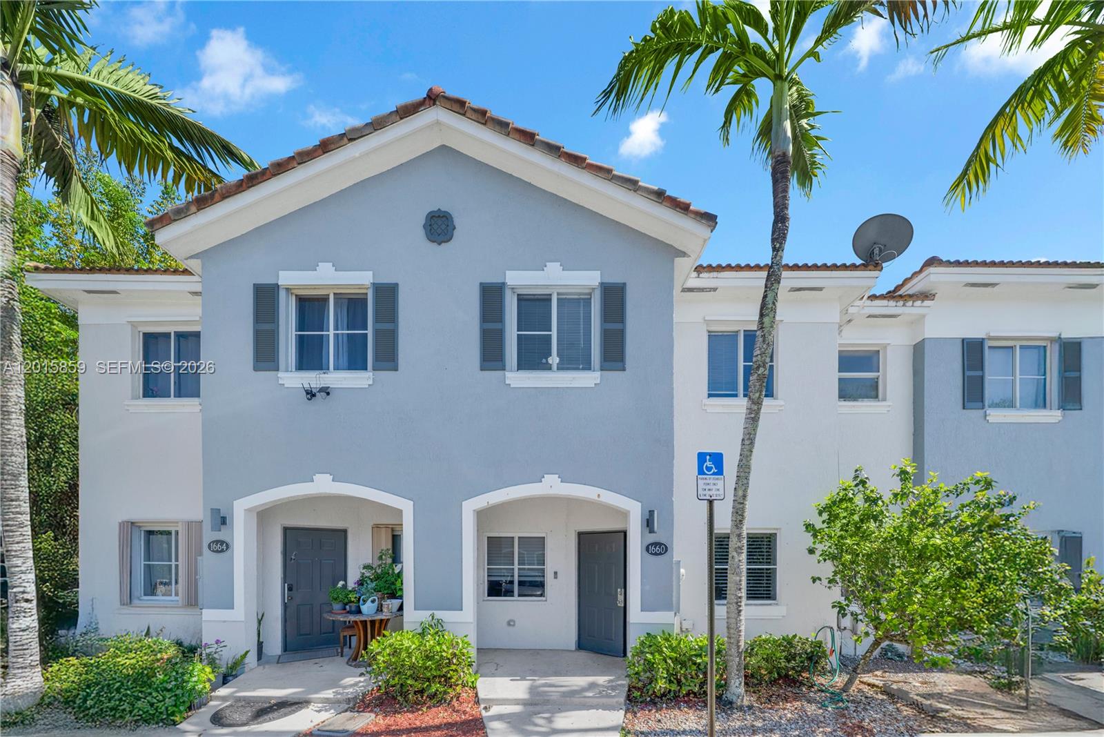 VENETIA GROVE - Residential