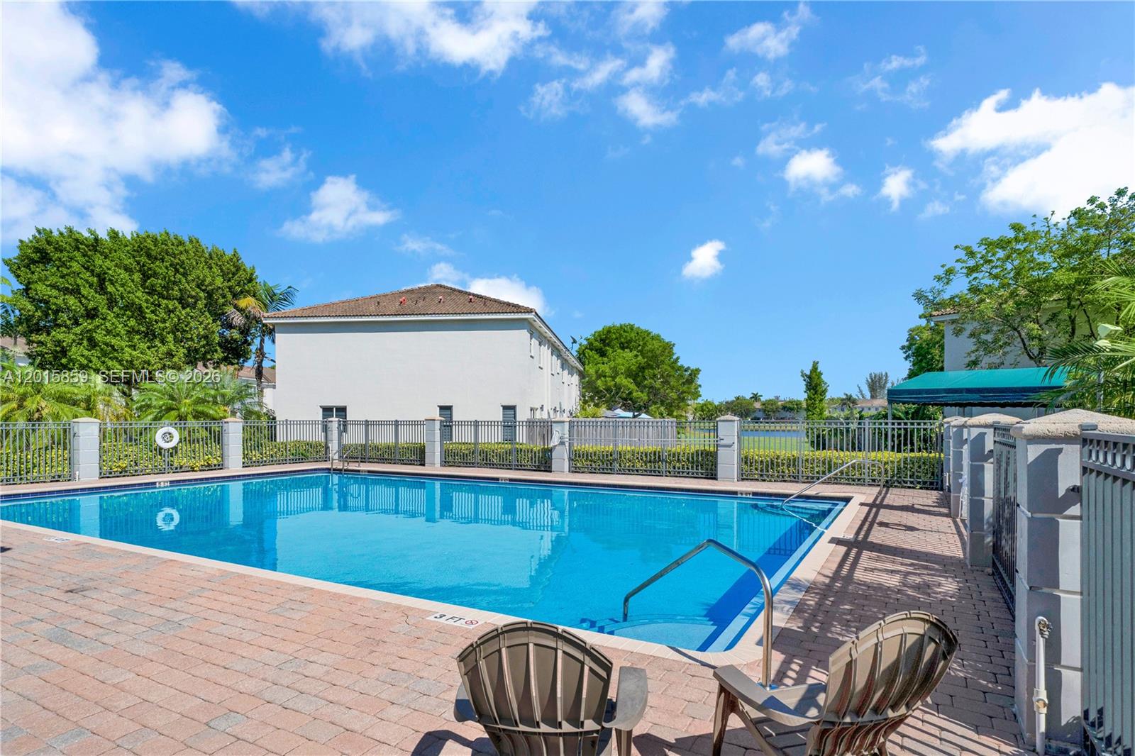 VENETIA GROVE - Residential