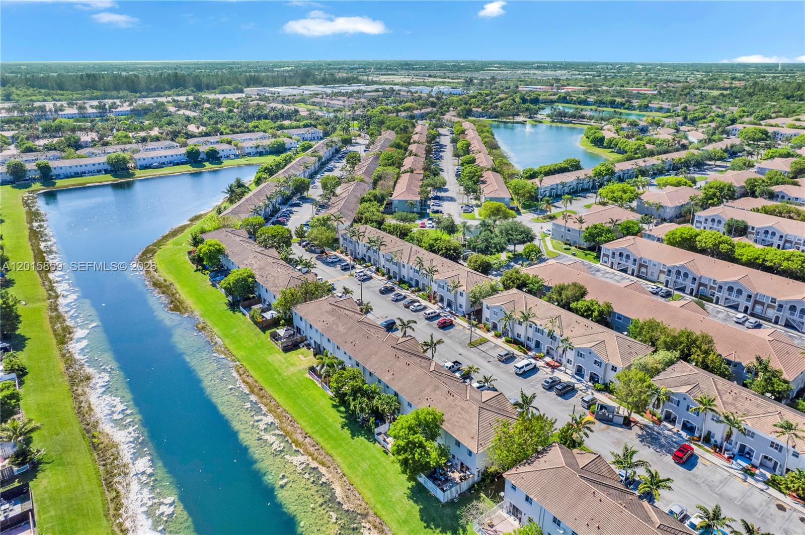 VENETIA GROVE - Residential