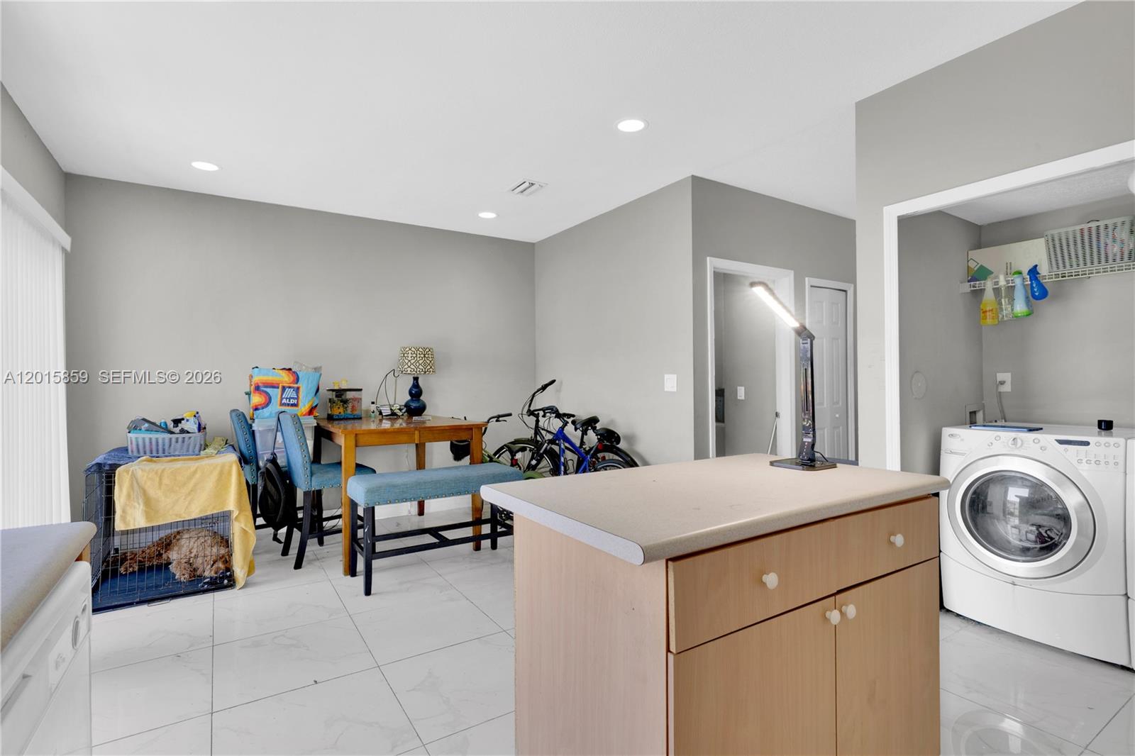 VENETIA GROVE - Residential
