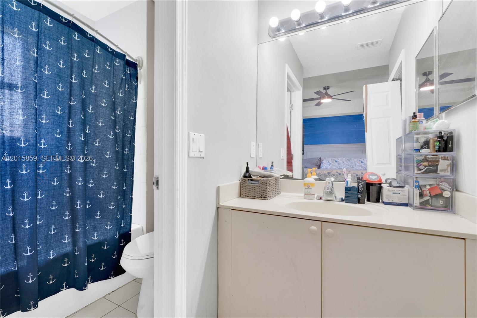 VENETIA GROVE - Residential