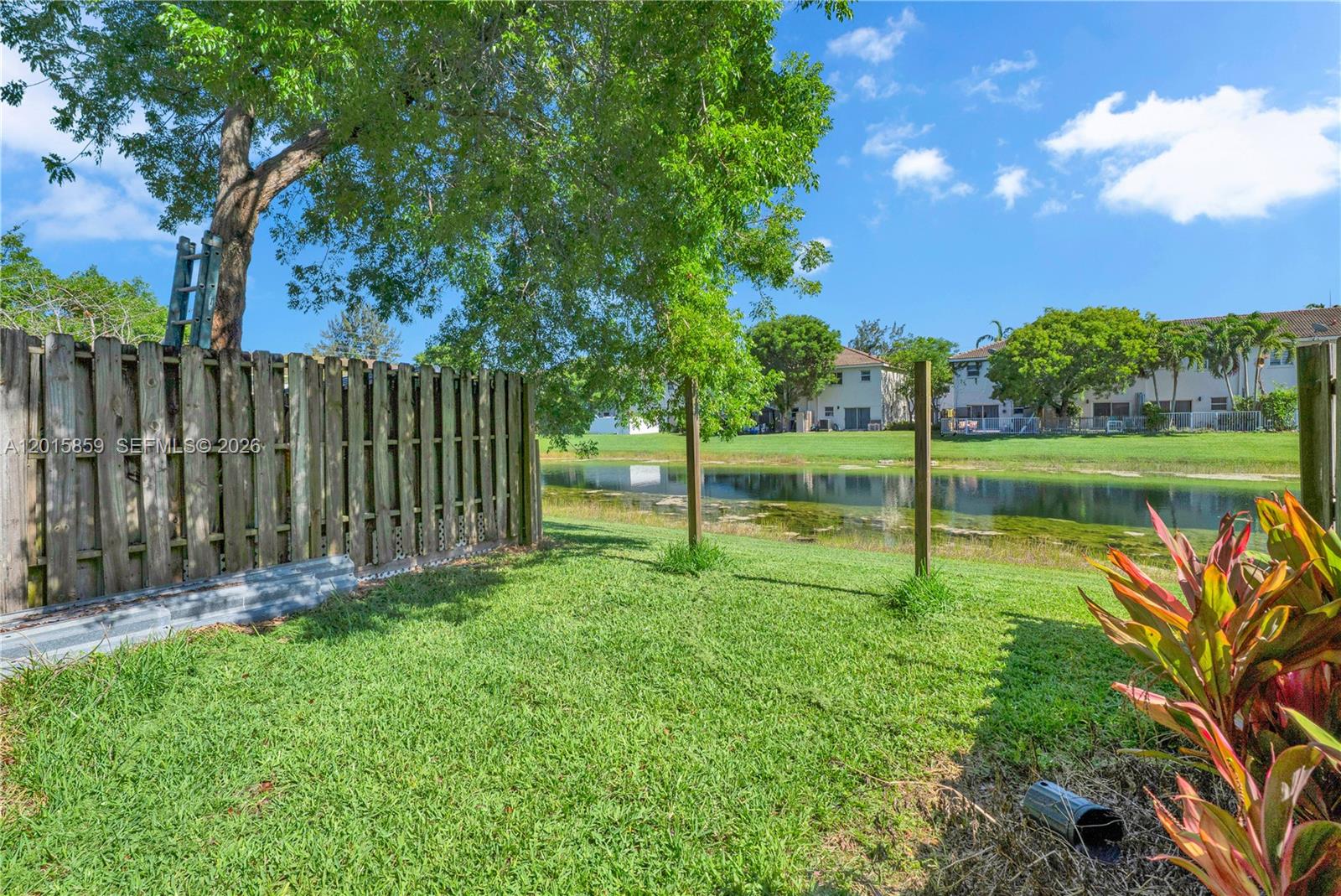 VENETIA GROVE - Residential