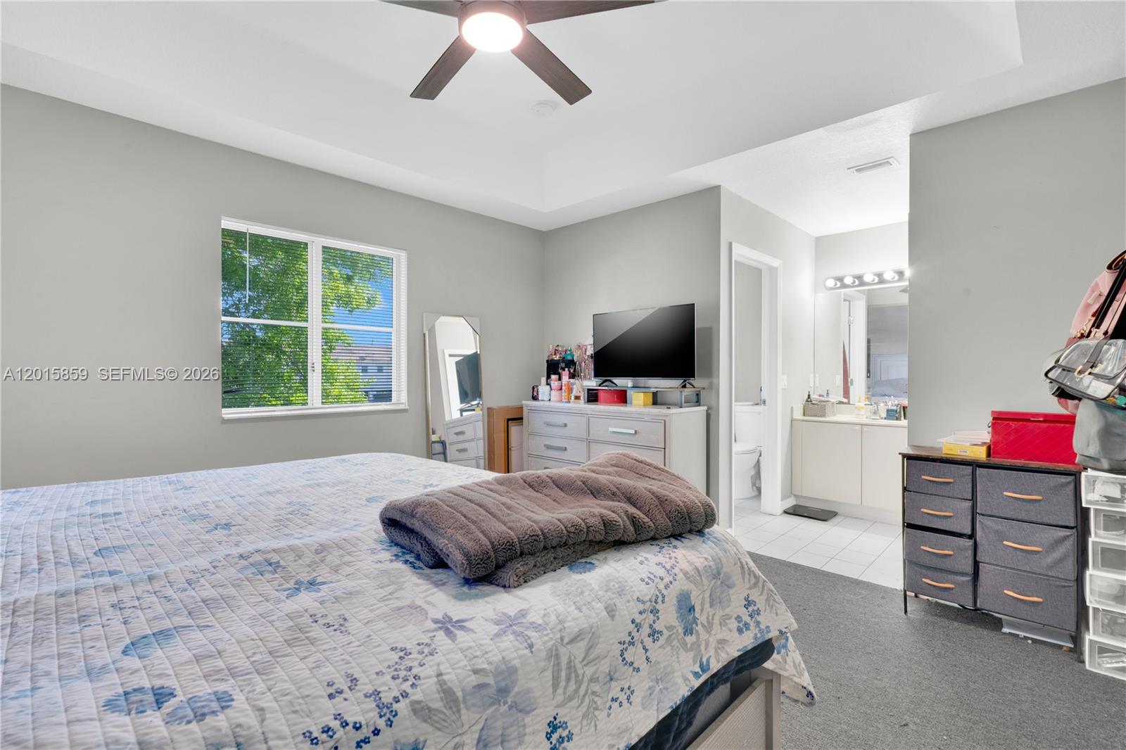 VENETIA GROVE - Residential