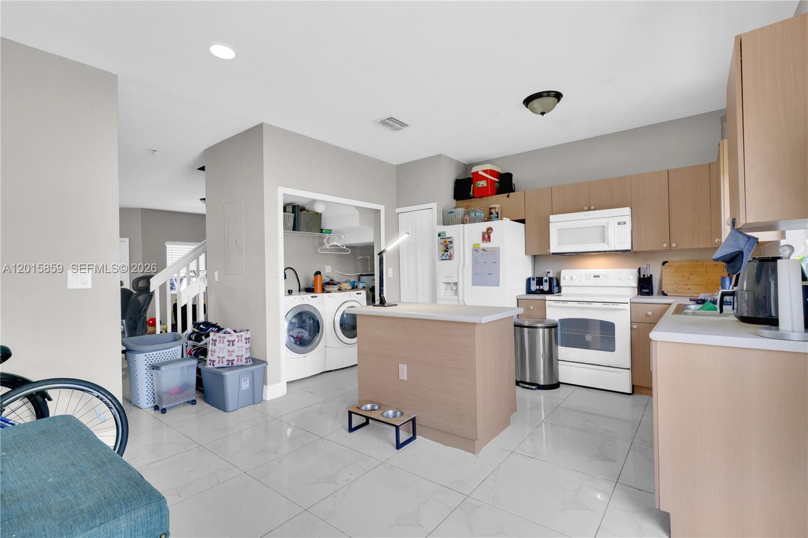 VENETIA GROVE - Residential