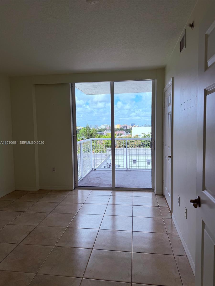 BRICKELL VISTA CONDO - Residential Lease