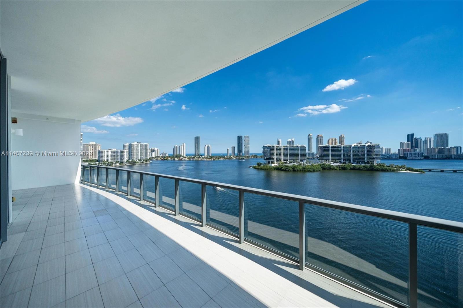 ECHO CONDO - Residential