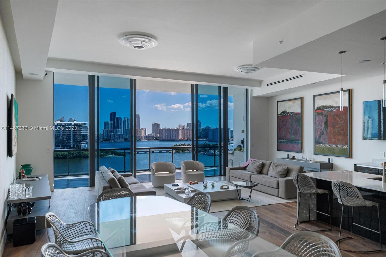 ECHO CONDO - Residential