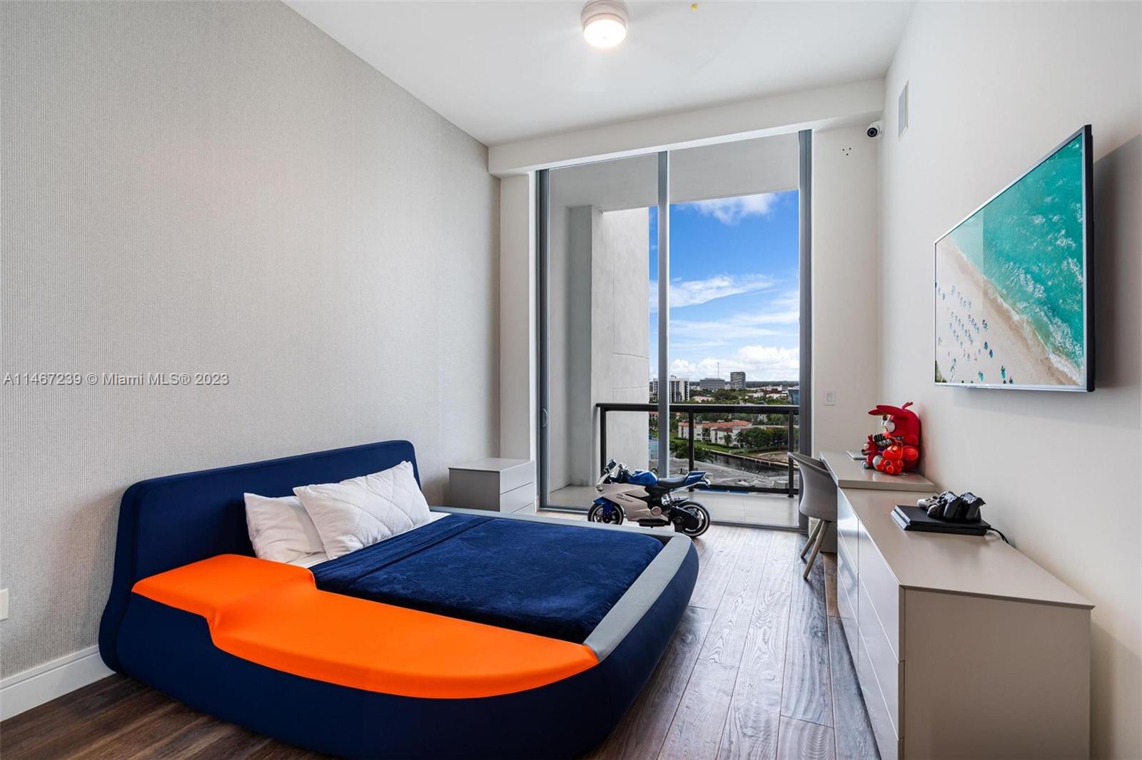 ECHO CONDO - Residential