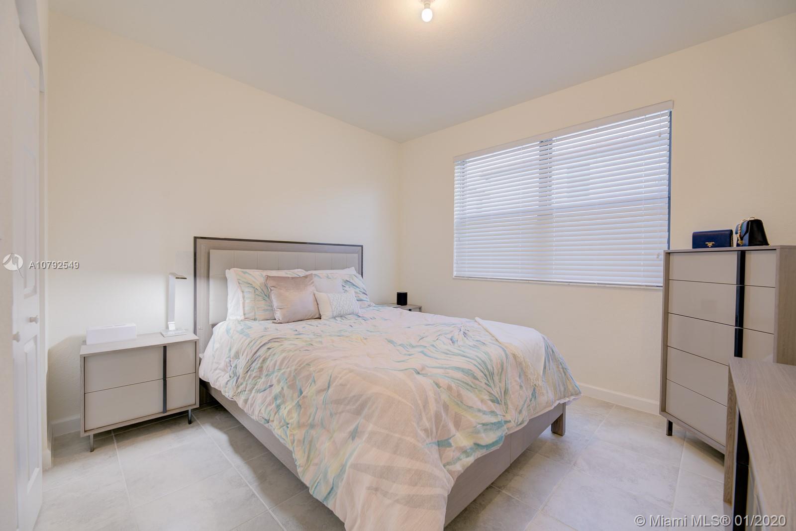 Aquabella - Residential