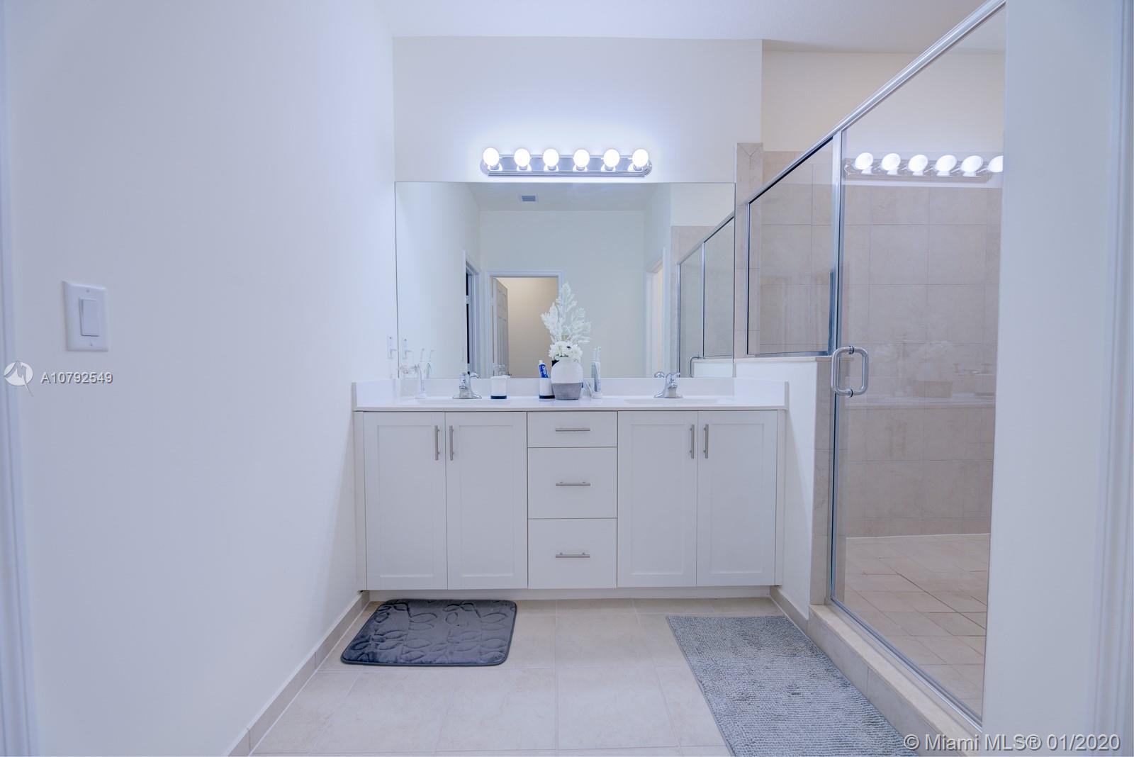 Aquabella - Residential