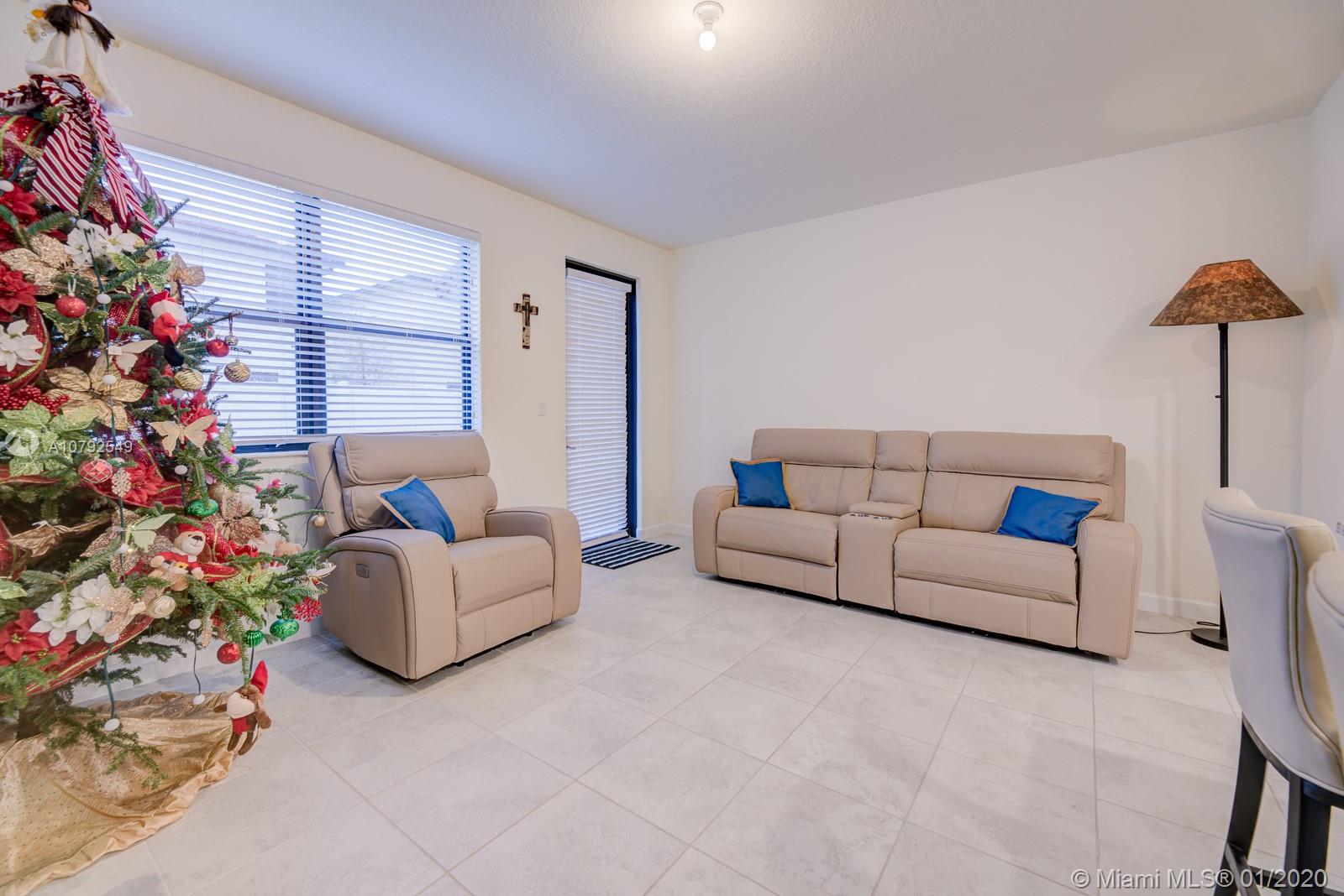 Aquabella - Residential