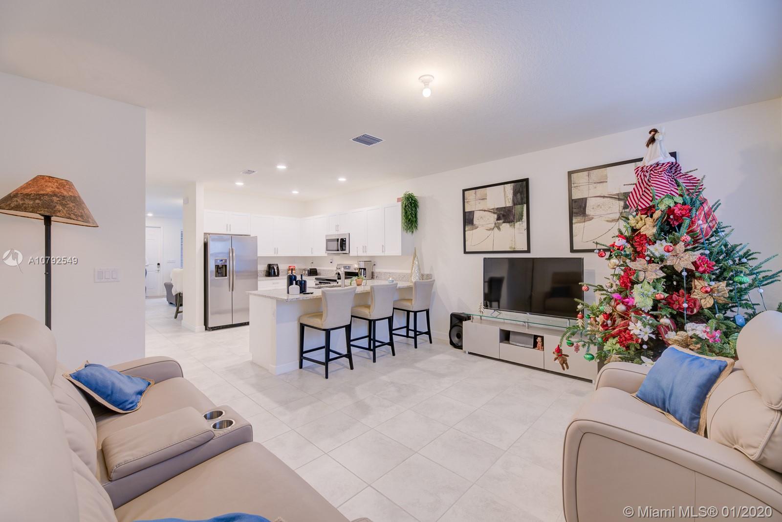 Aquabella - Residential