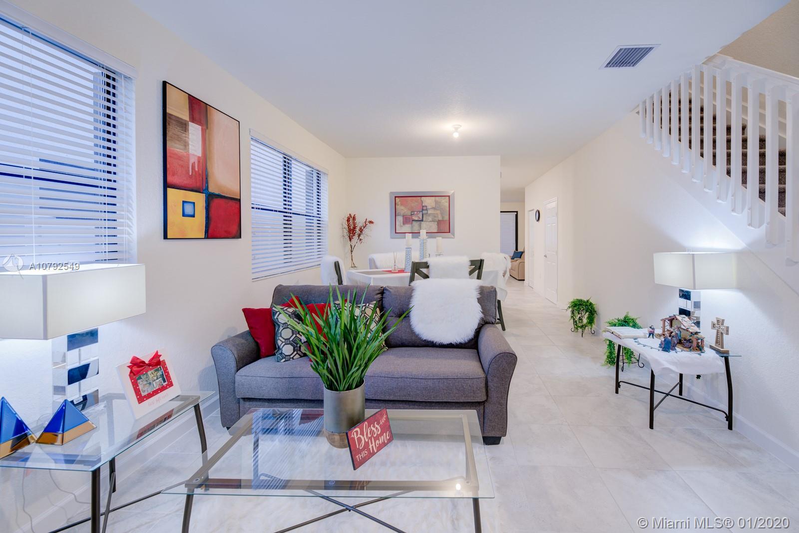 Aquabella - Residential