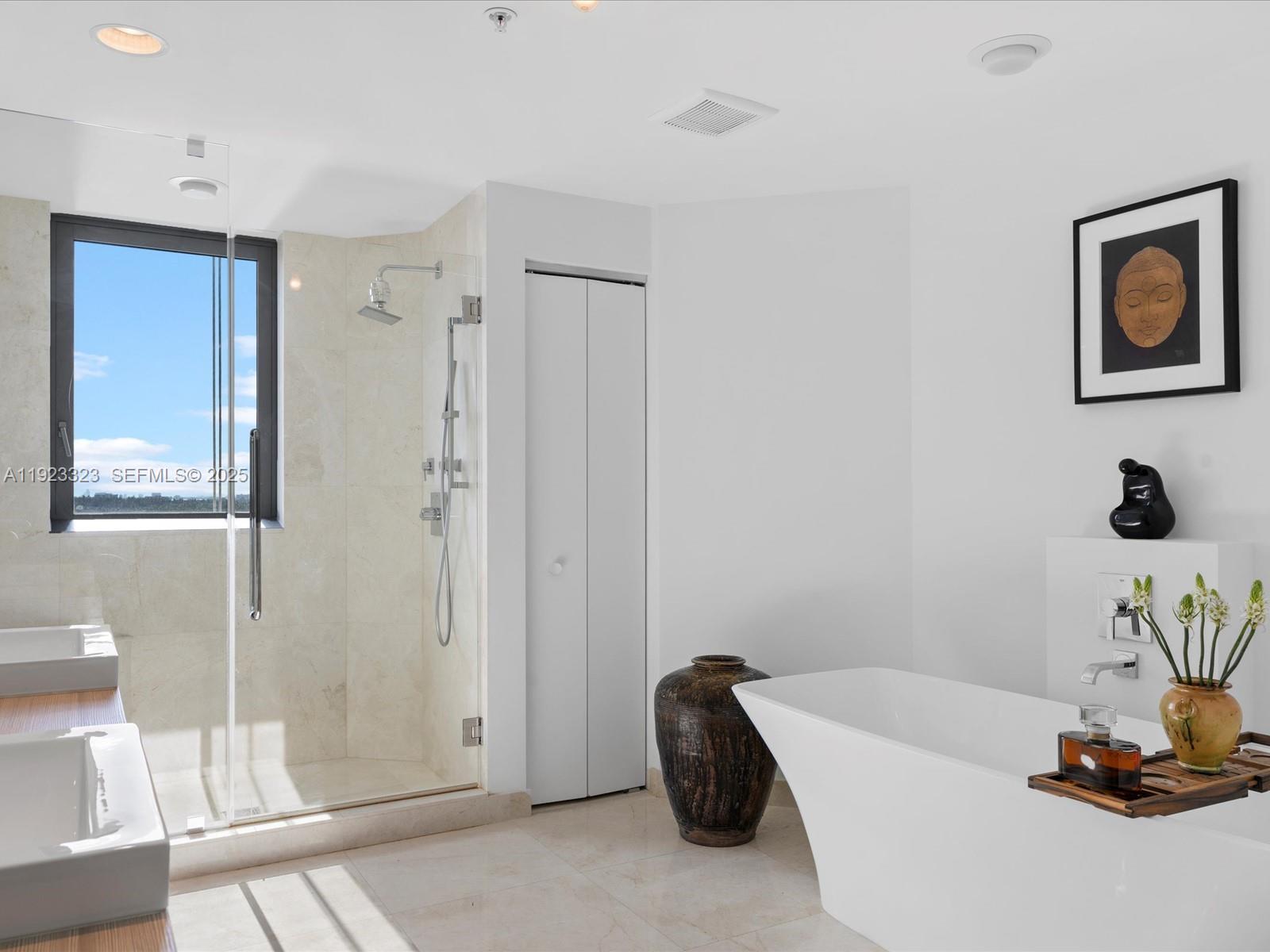 MARINA PALMS RESIDENCES S - Residential