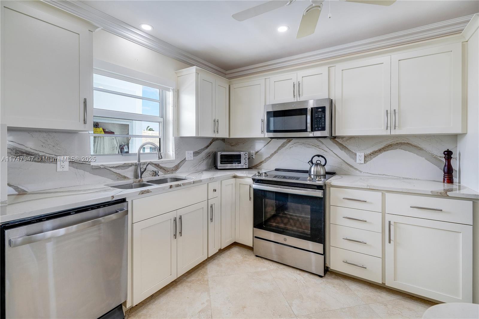 RIDGEVIEW TOWERS CONDO - Residential