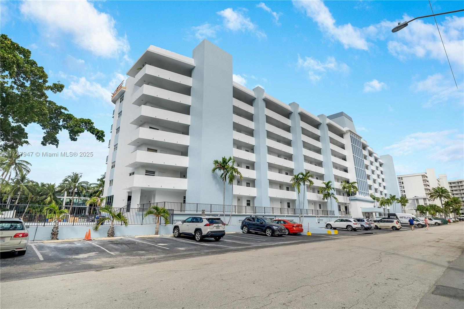 RIDGEVIEW TOWERS CONDO - Residential