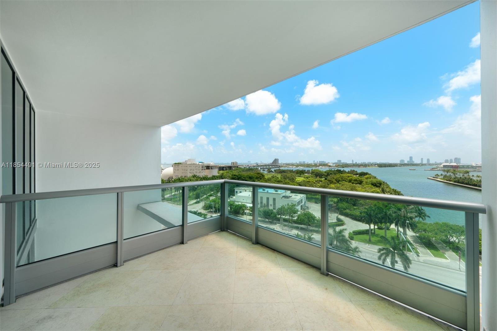 900 BISCAYNE BAY CONDO - Residential
