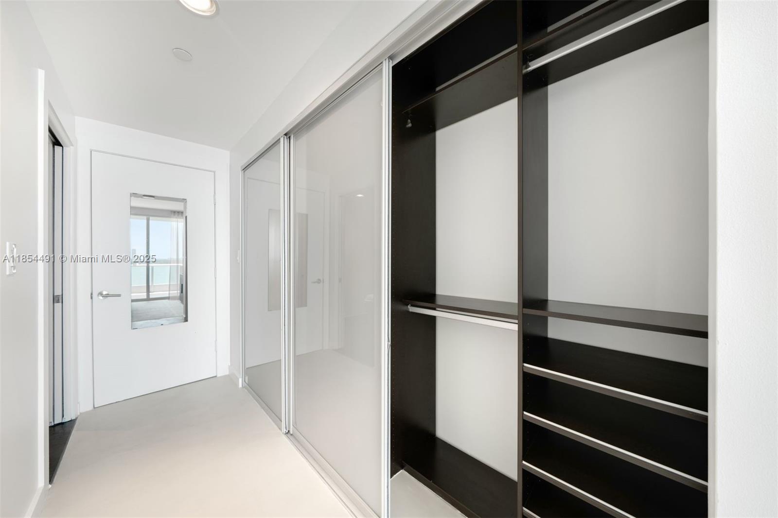 900 BISCAYNE BAY CONDO - Residential