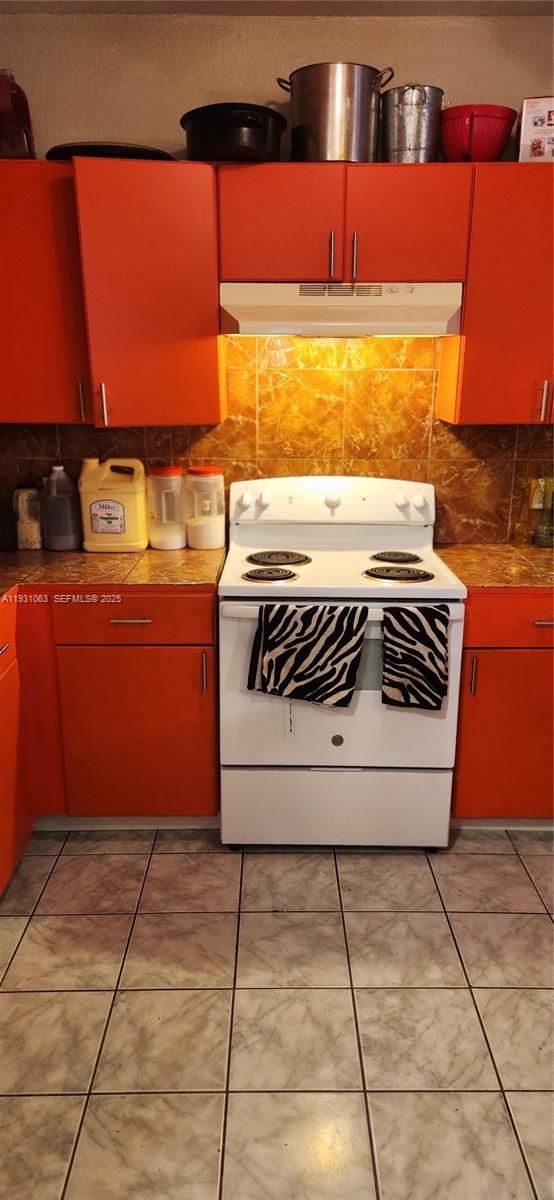 WINSOR MANOR 2ND ADDN - Residential