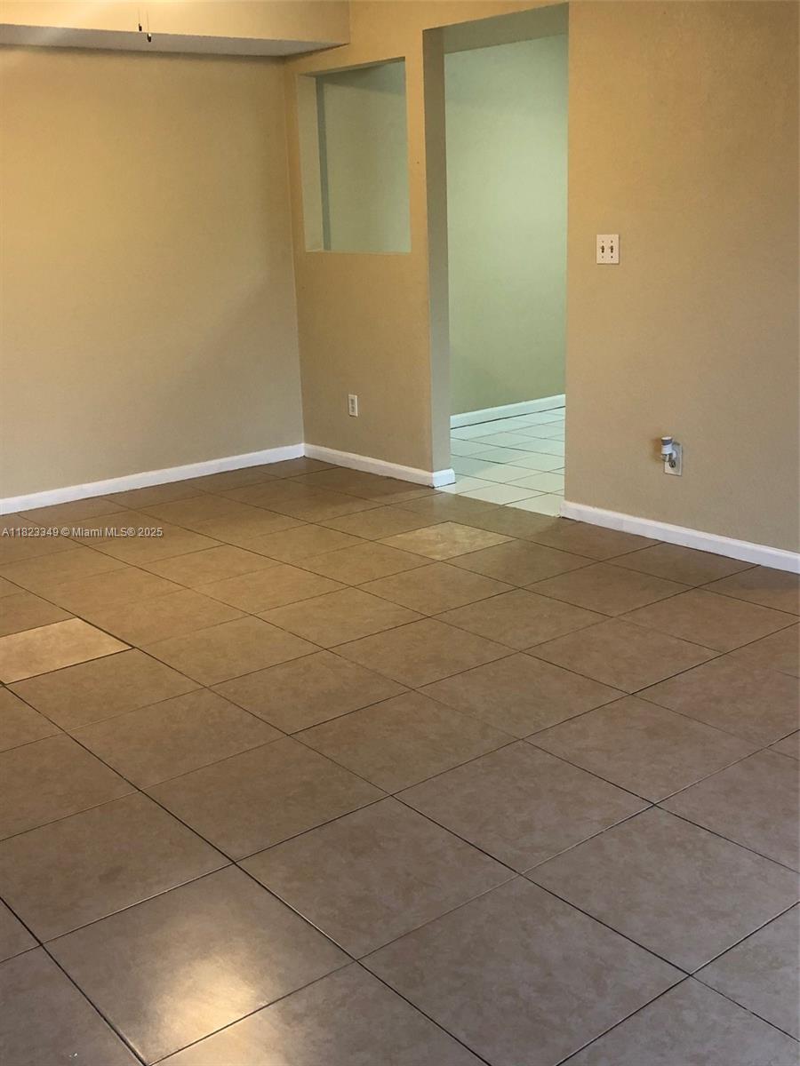 10740 Royal Palm Blvd