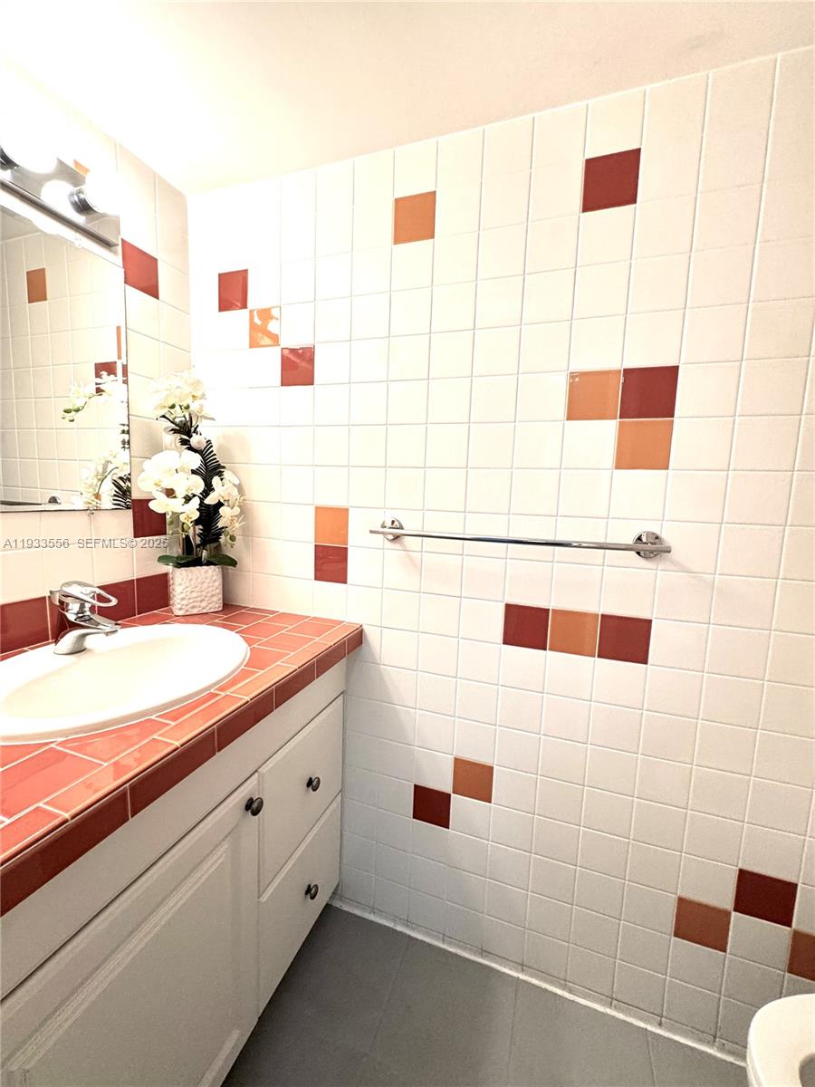 FAIRWAYS RIVIERA CONDO - Residential