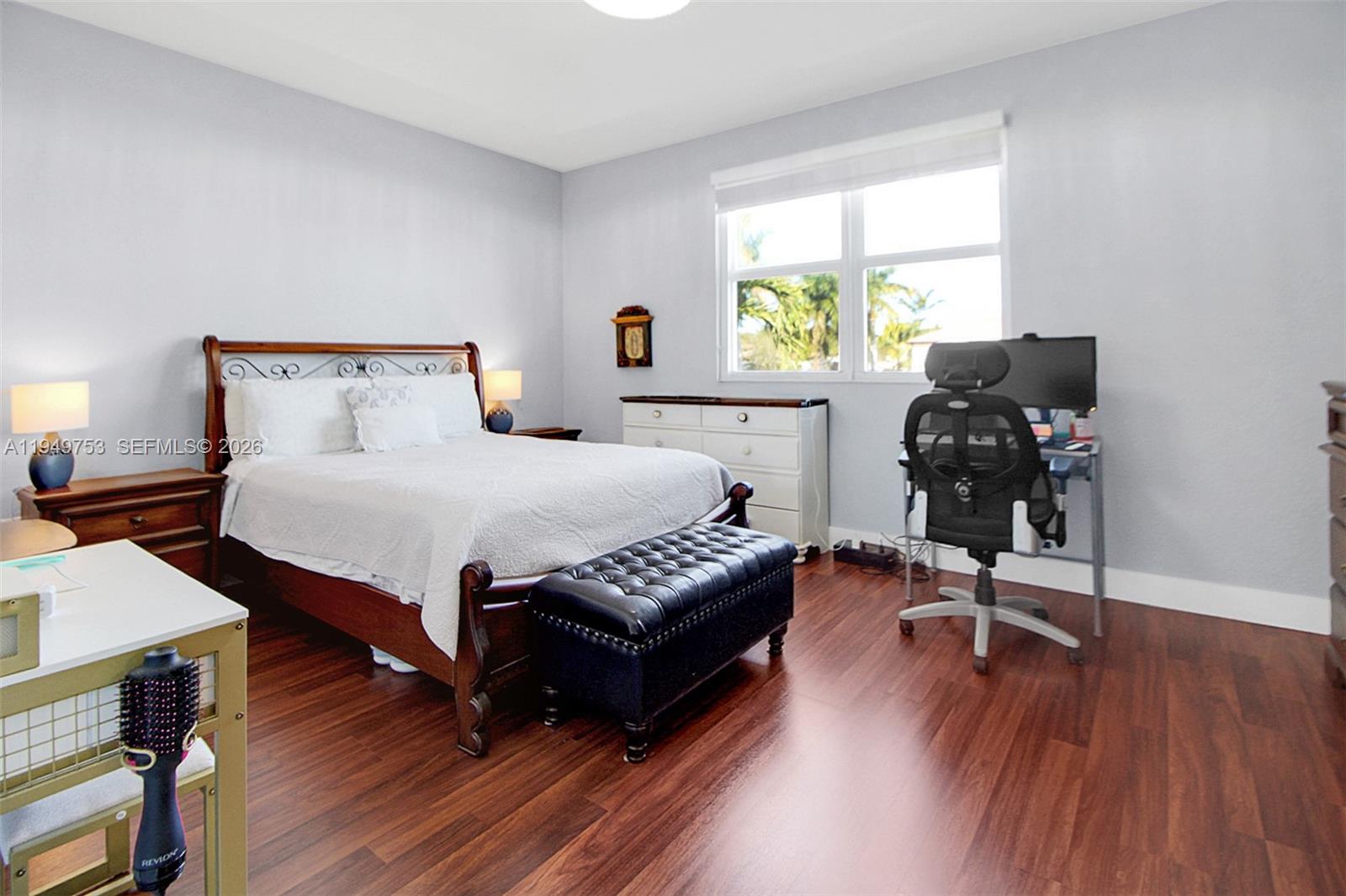 DORAL ISLES NORTH SEC TWO - Residential
