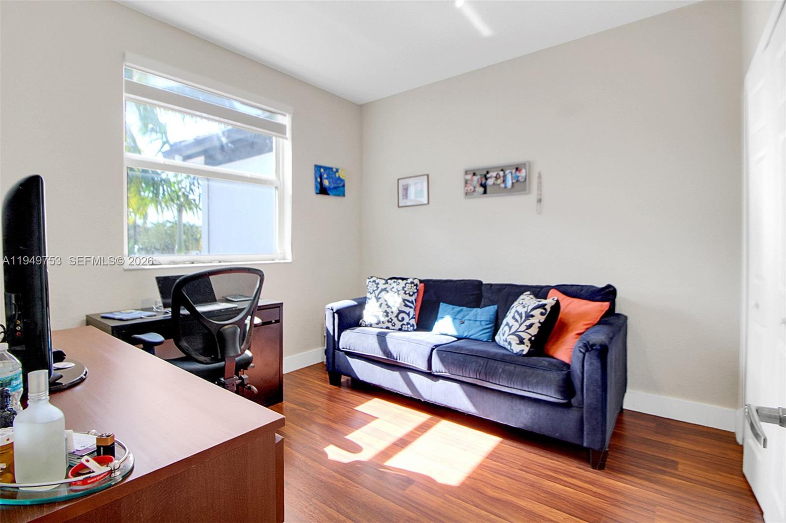 DORAL ISLES NORTH SEC TWO - Residential