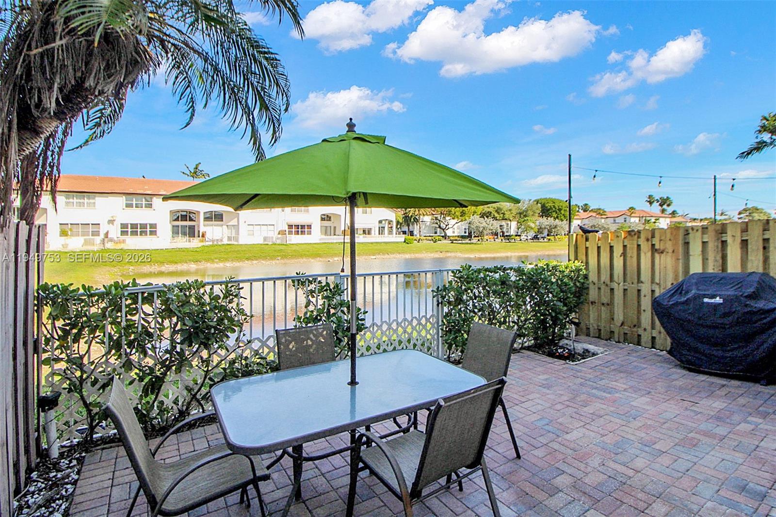 DORAL ISLES NORTH SEC TWO - Residential