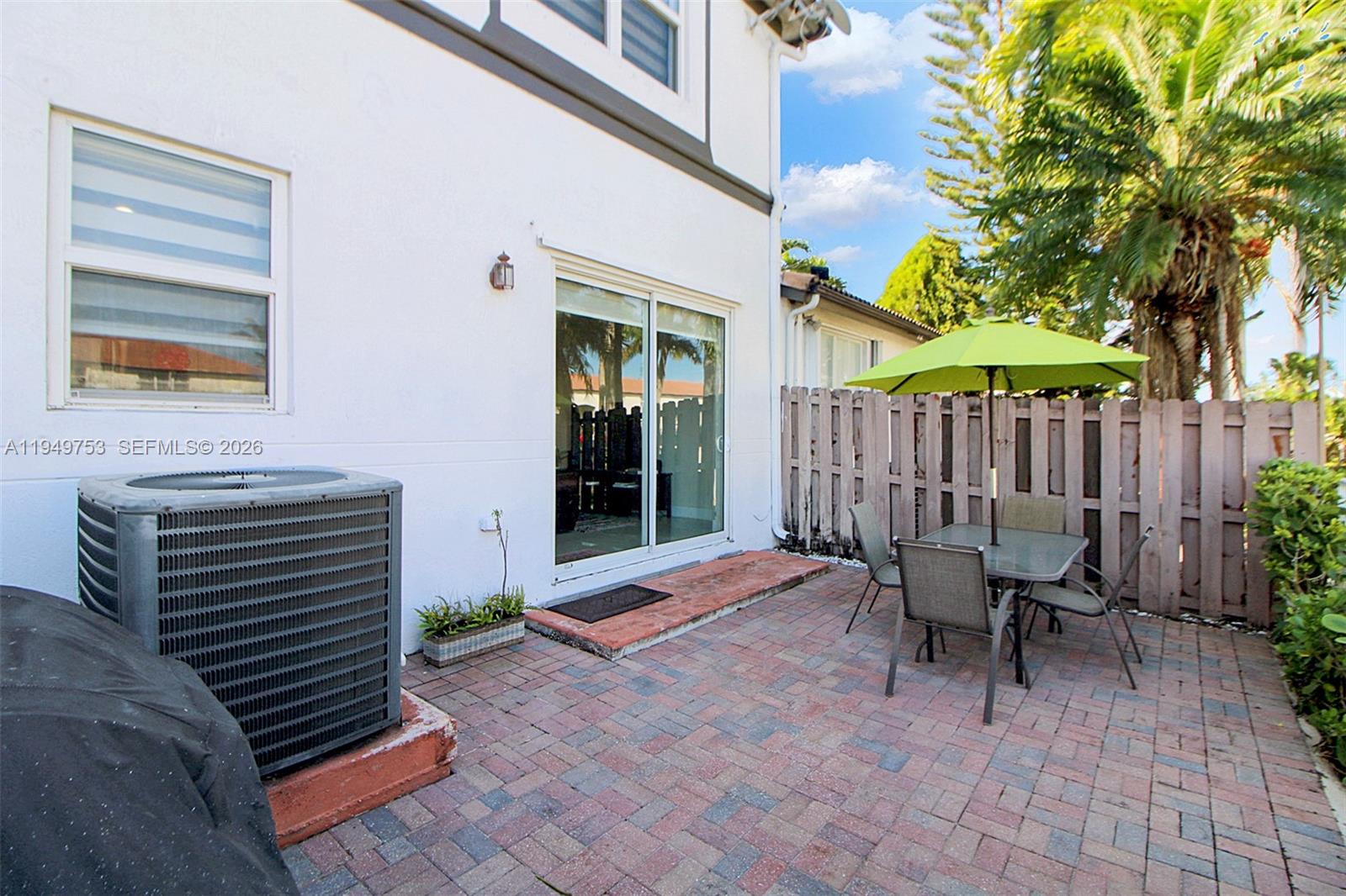 DORAL ISLES NORTH SEC TWO - Residential