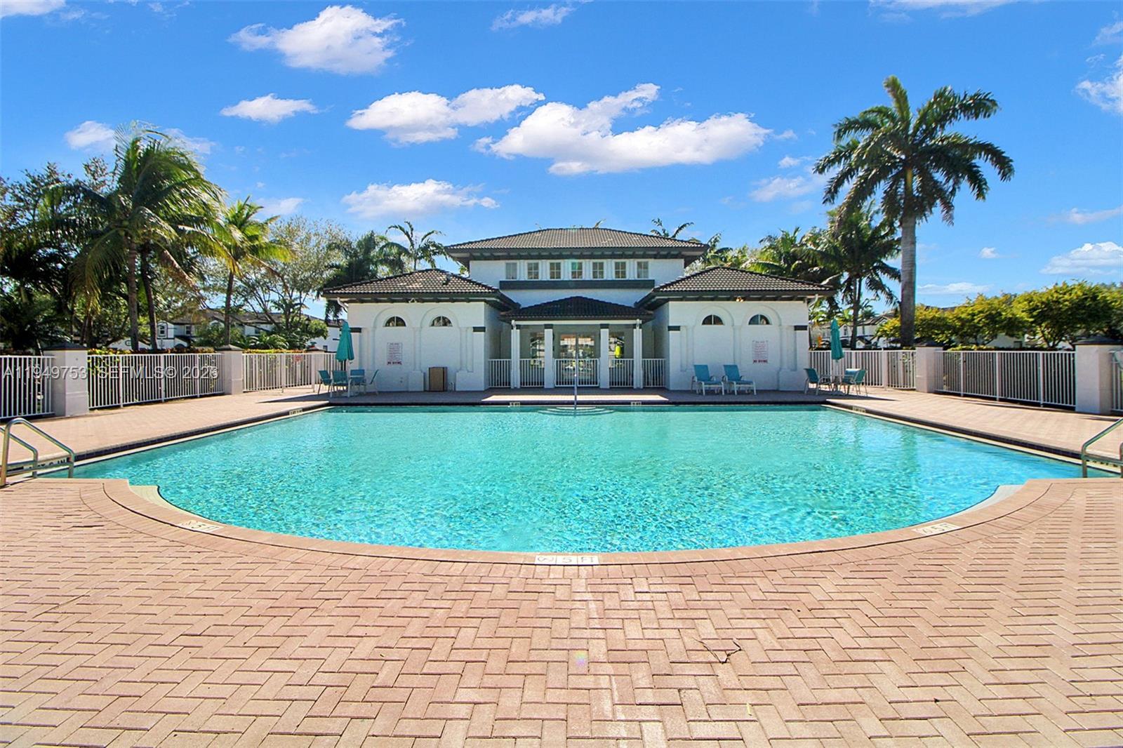 DORAL ISLES NORTH SEC TWO - Residential