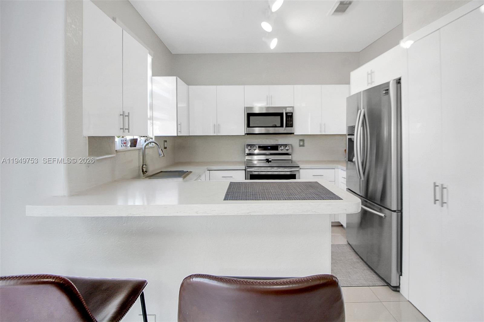 DORAL ISLES NORTH SEC TWO - Residential