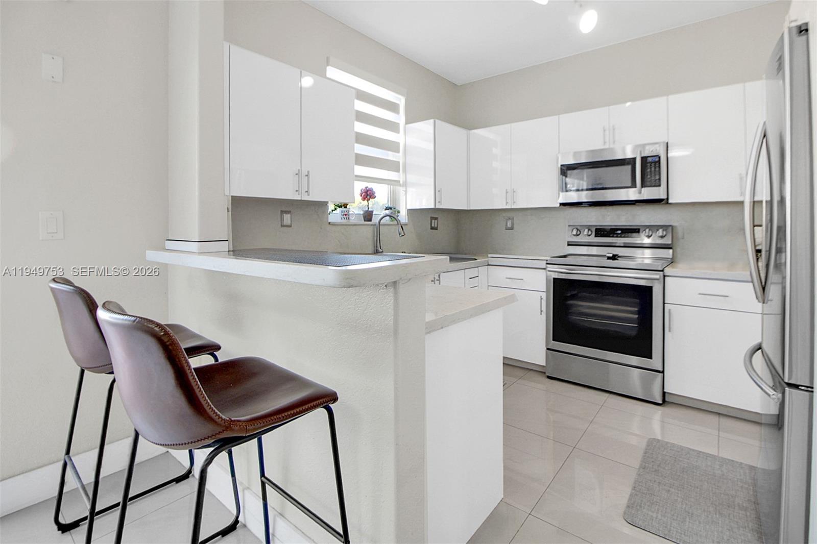DORAL ISLES NORTH SEC TWO - Residential