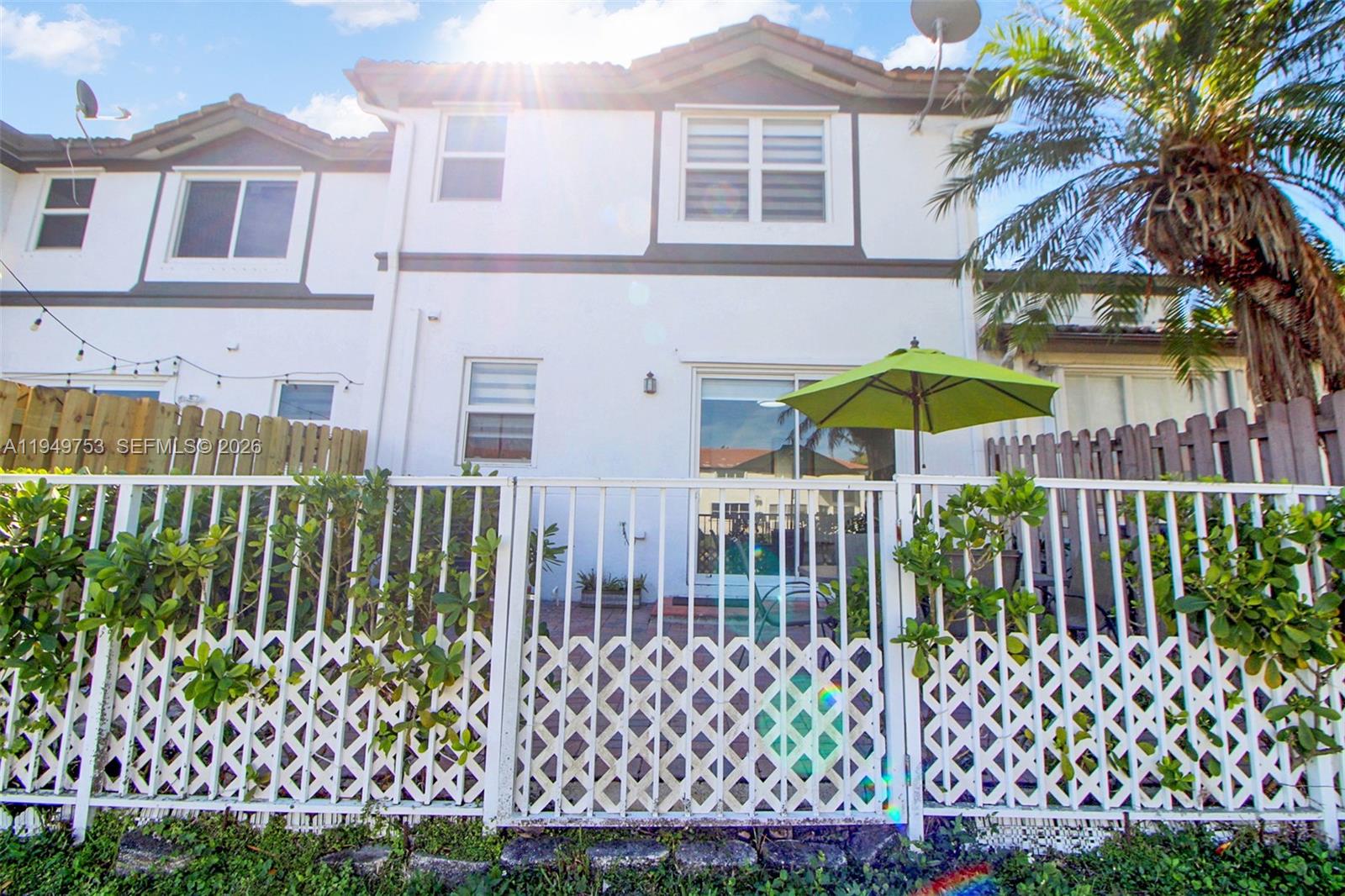 DORAL ISLES NORTH SEC TWO - Residential