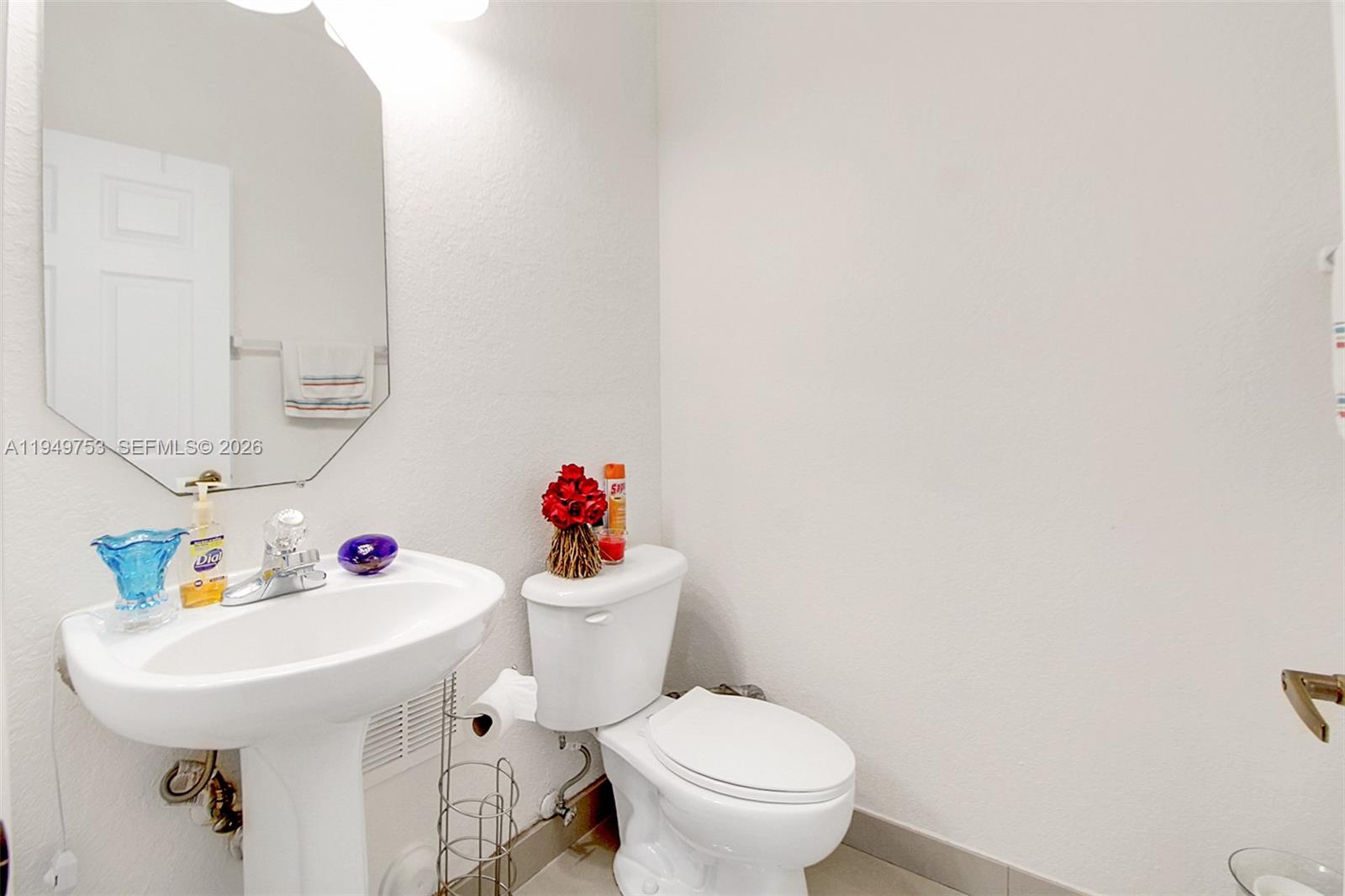 DORAL ISLES NORTH SEC TWO - Residential