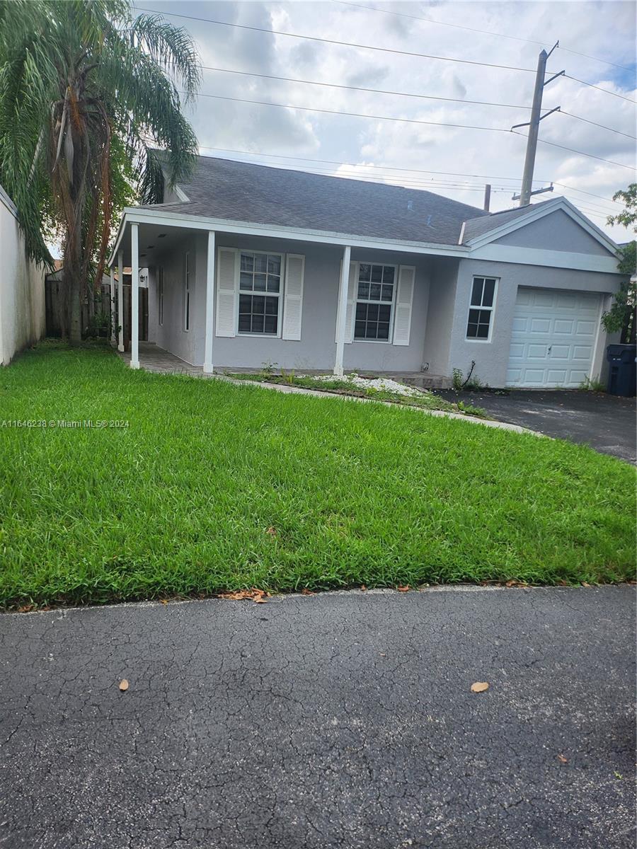 DEERWOOD VILLAS SEC 1 - Residential