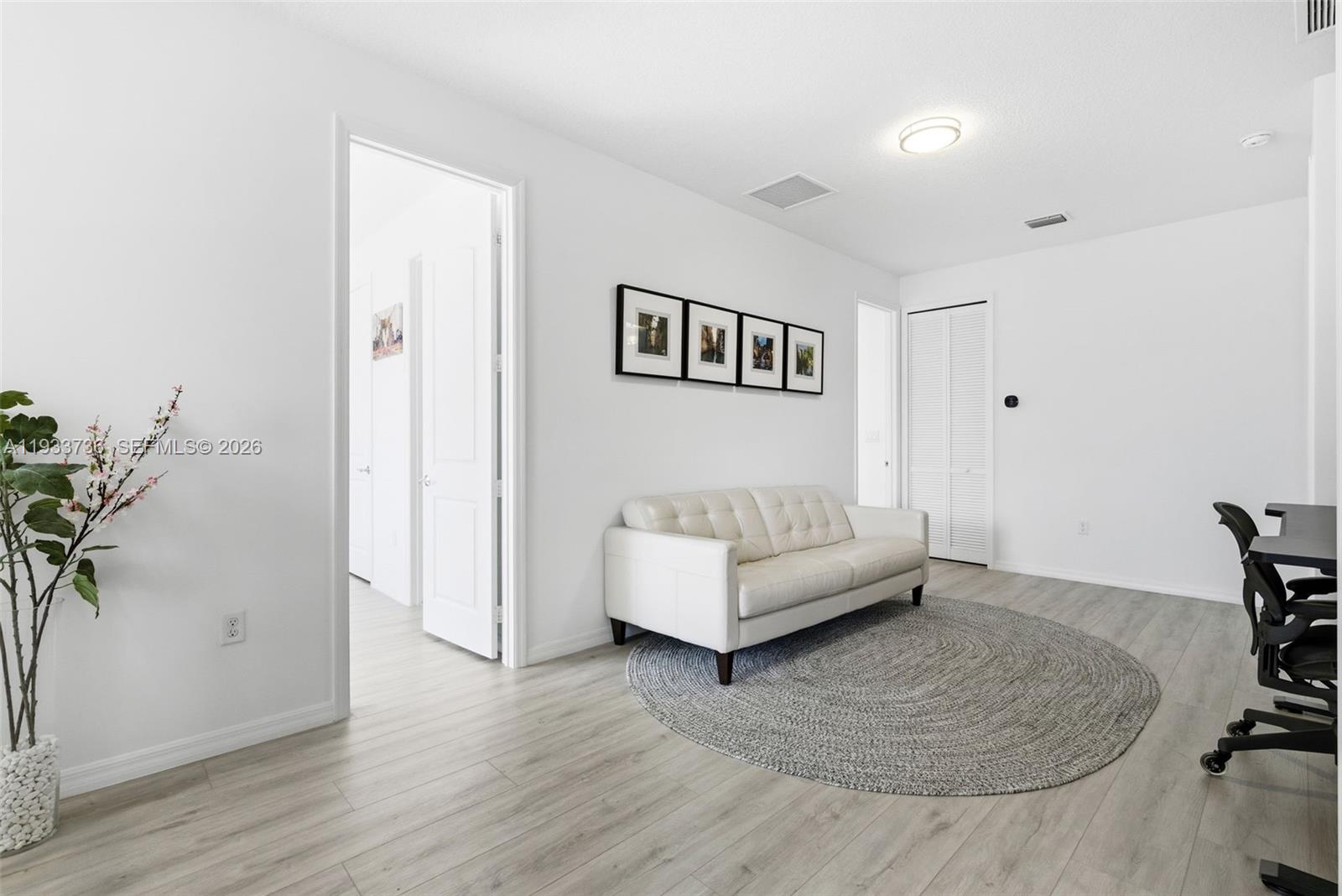 VENETIAN PARC WEST - Residential Lease