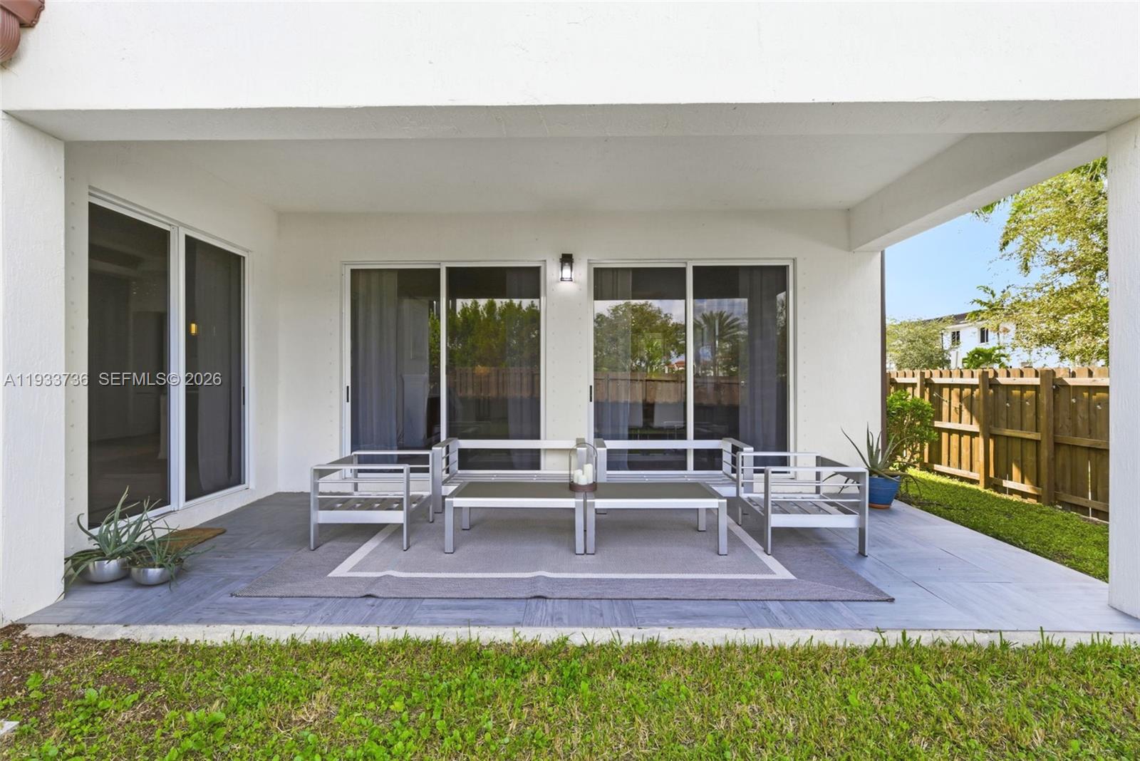 VENETIAN PARC WEST - Residential Lease