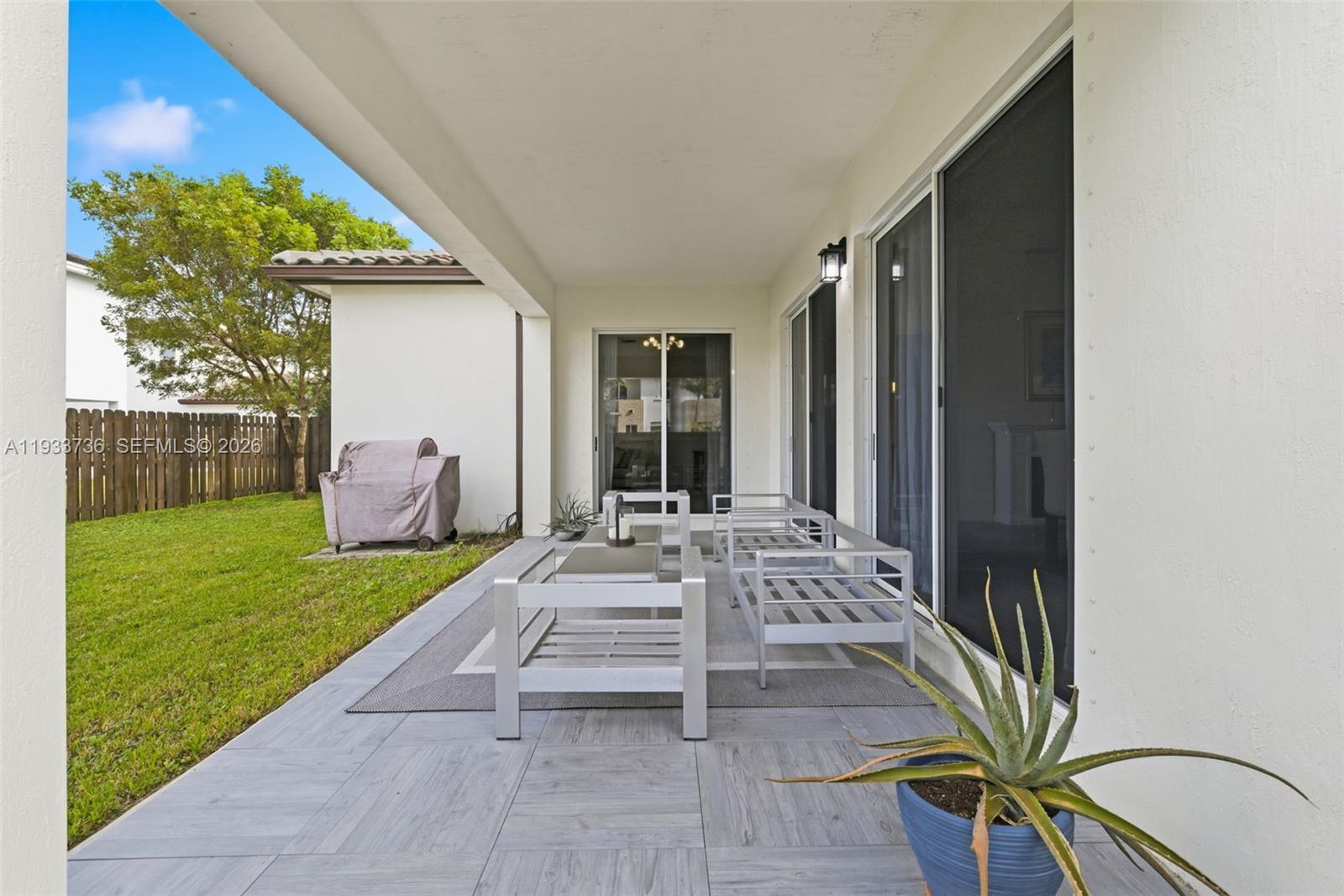 VENETIAN PARC WEST - Residential Lease