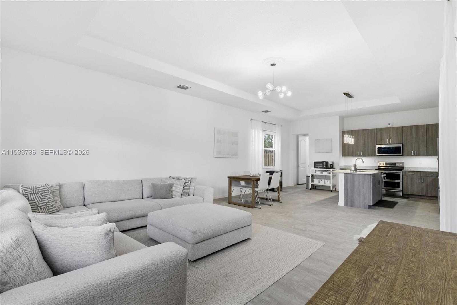 VENETIAN PARC WEST - Residential Lease