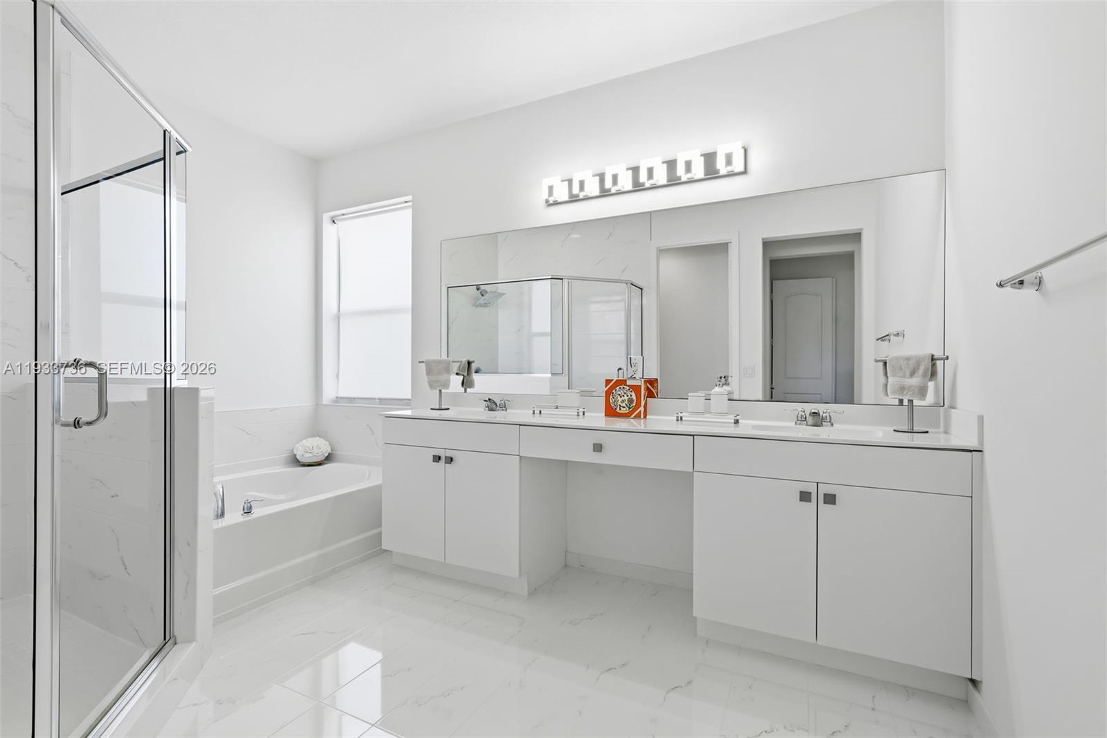 VENETIAN PARC WEST - Residential Lease