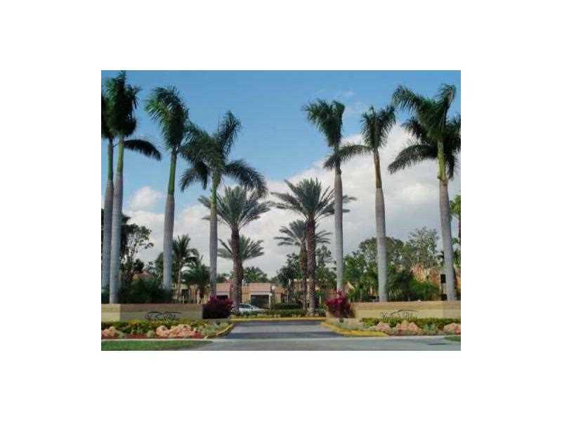 VENETIAN PALMS CONDO - Residential Lease