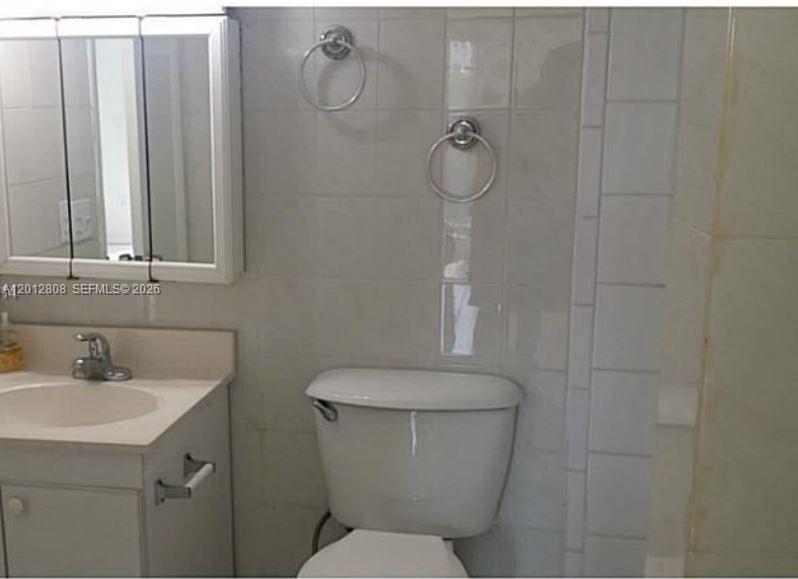 SUNSET VILLAS CONDO - Residential Lease