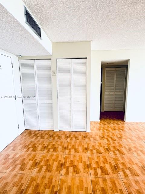 WINSTON TOWERS 600 CONDO - Residential