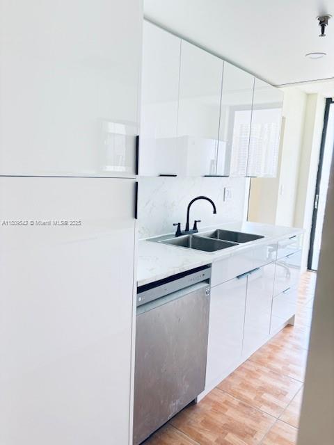 WINSTON TOWERS 600 CONDO - Residential