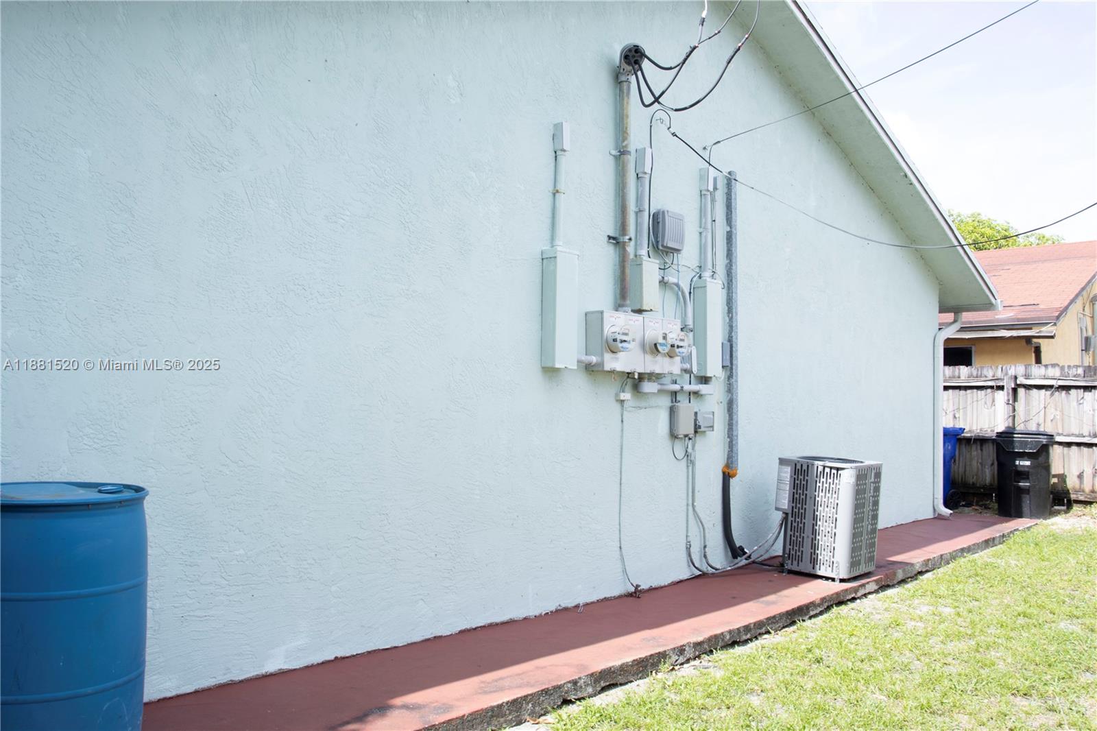 RIVERLAND VILLAGE PARK - Residential Income