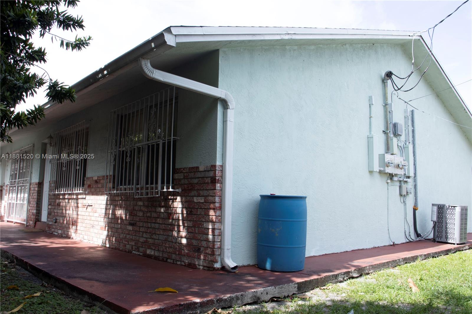 RIVERLAND VILLAGE PARK - Residential Income